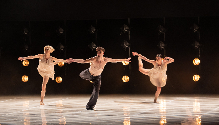 Dance me. Foto: Rolando Paolo Guerzoni